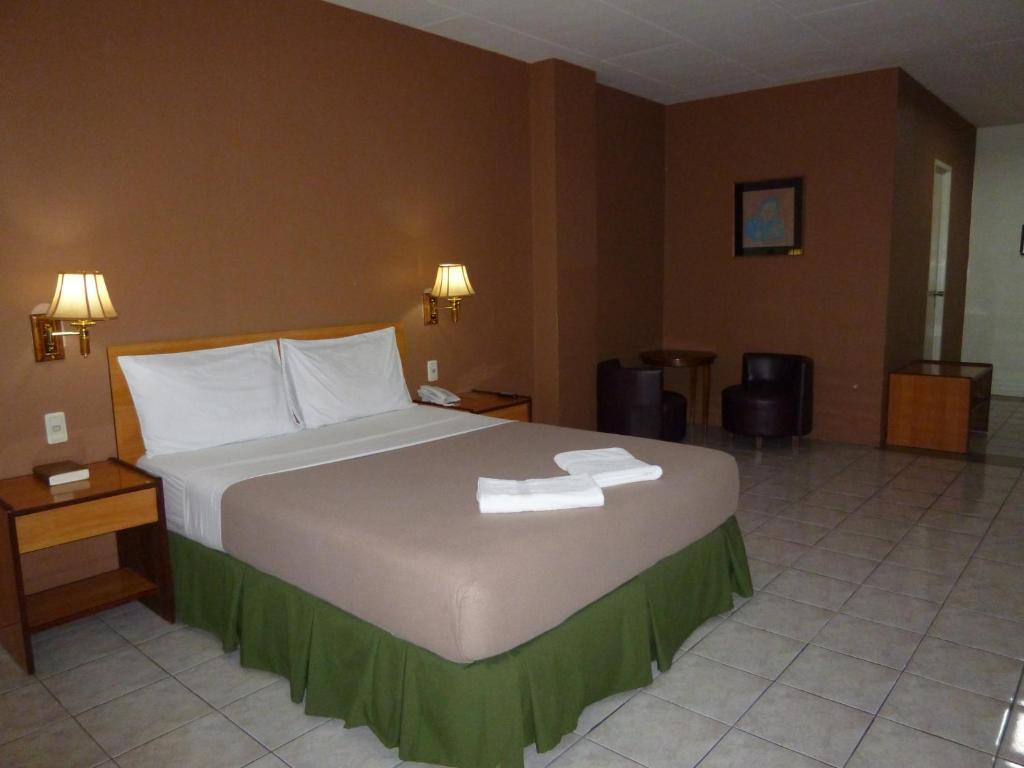 Sequoia Inn Davao Quarto foto