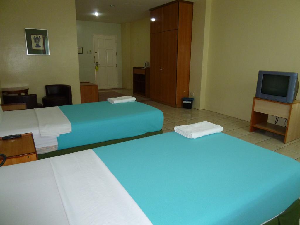 Sequoia Inn Davao Quarto foto
